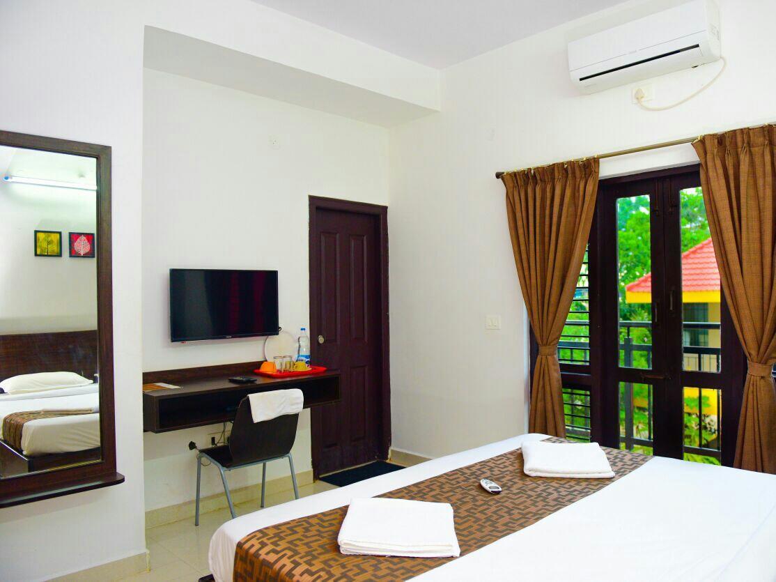 Varsha Enclave- Trinity House Aparthotel Mysore Exterior photo