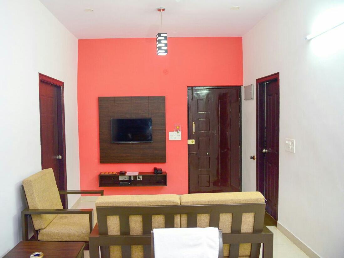 Varsha Enclave- Trinity House Aparthotel Mysore Exterior photo