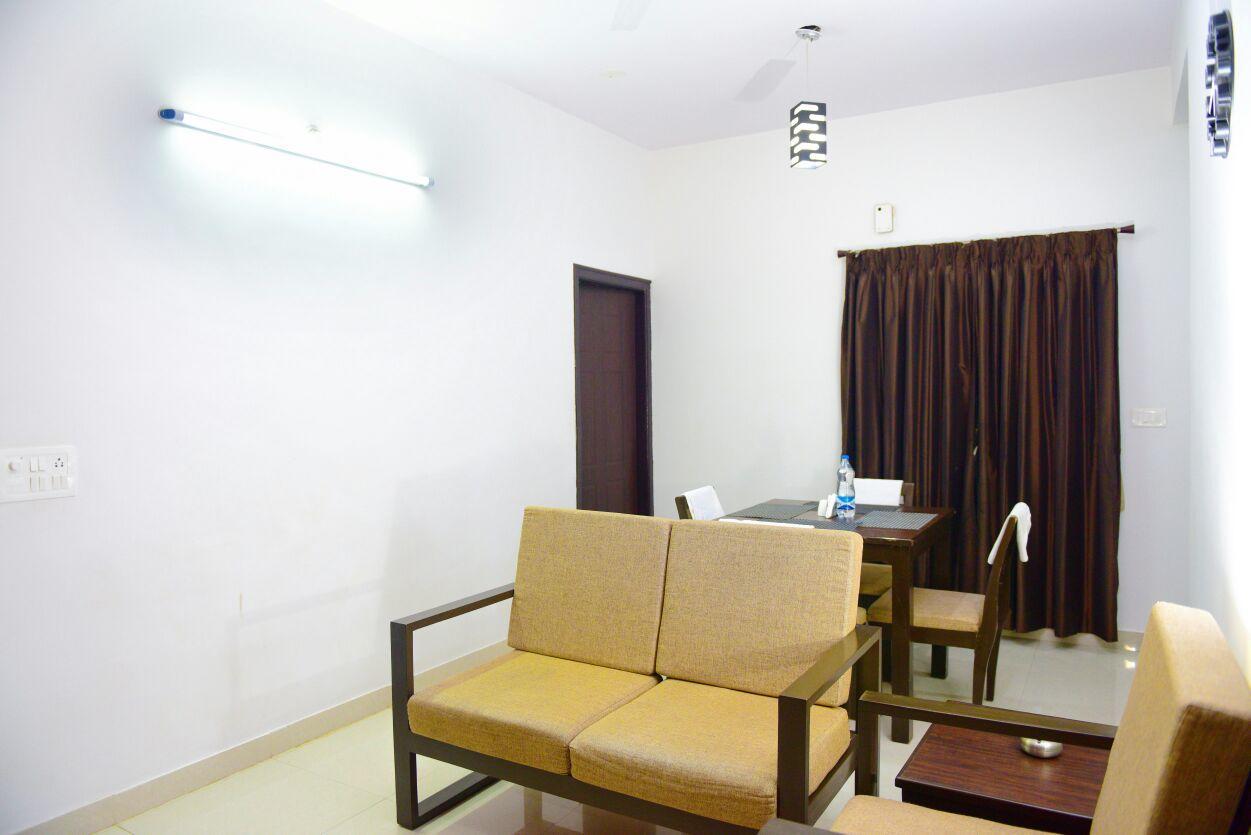 Varsha Enclave- Trinity House Aparthotel Mysore Exterior photo