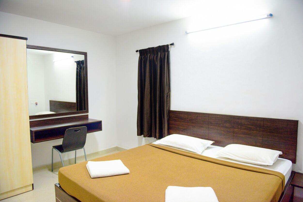 Varsha Enclave- Trinity House Aparthotel Mysore Exterior photo